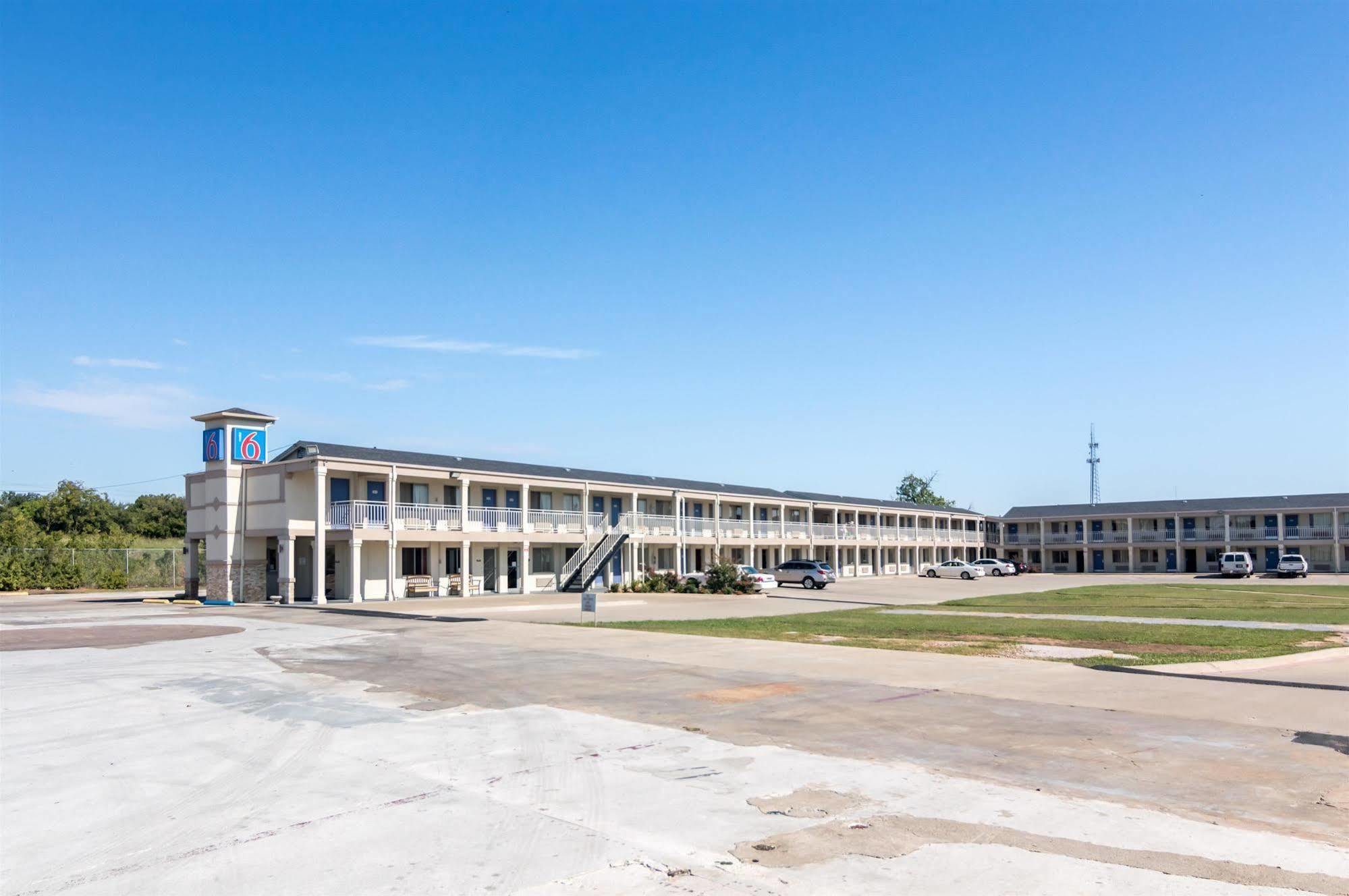 Motel 6-Wichita Falls, Tx - North Εξωτερικό φωτογραφία